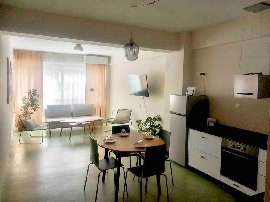 Aparthotel Specious Flat In Saloniki Zewnętrze zdjęcie